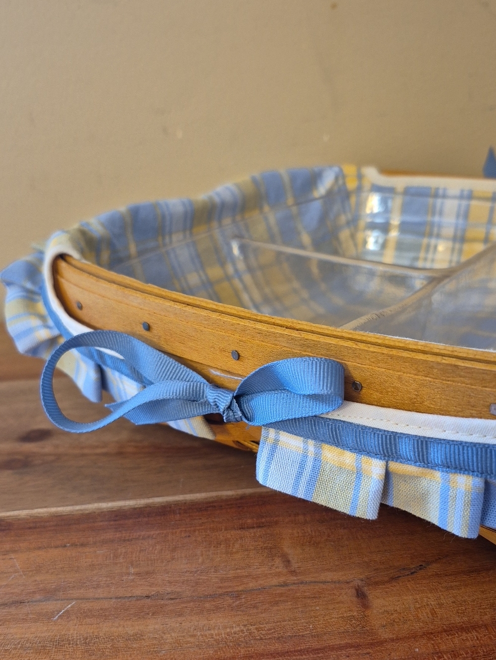 2001 Longaberger 9.5" Square Divided Basket w/ Insert & 2 Liners - Picture 3 of 8